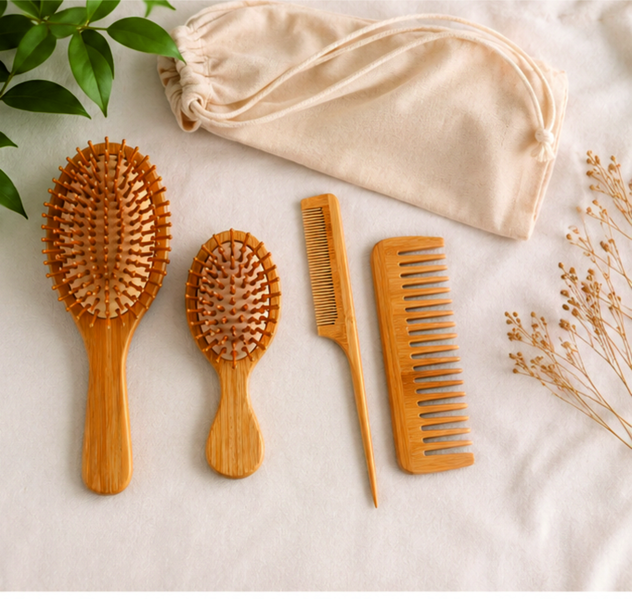 Juego de cuatro cepillos de Bambú para el cabello